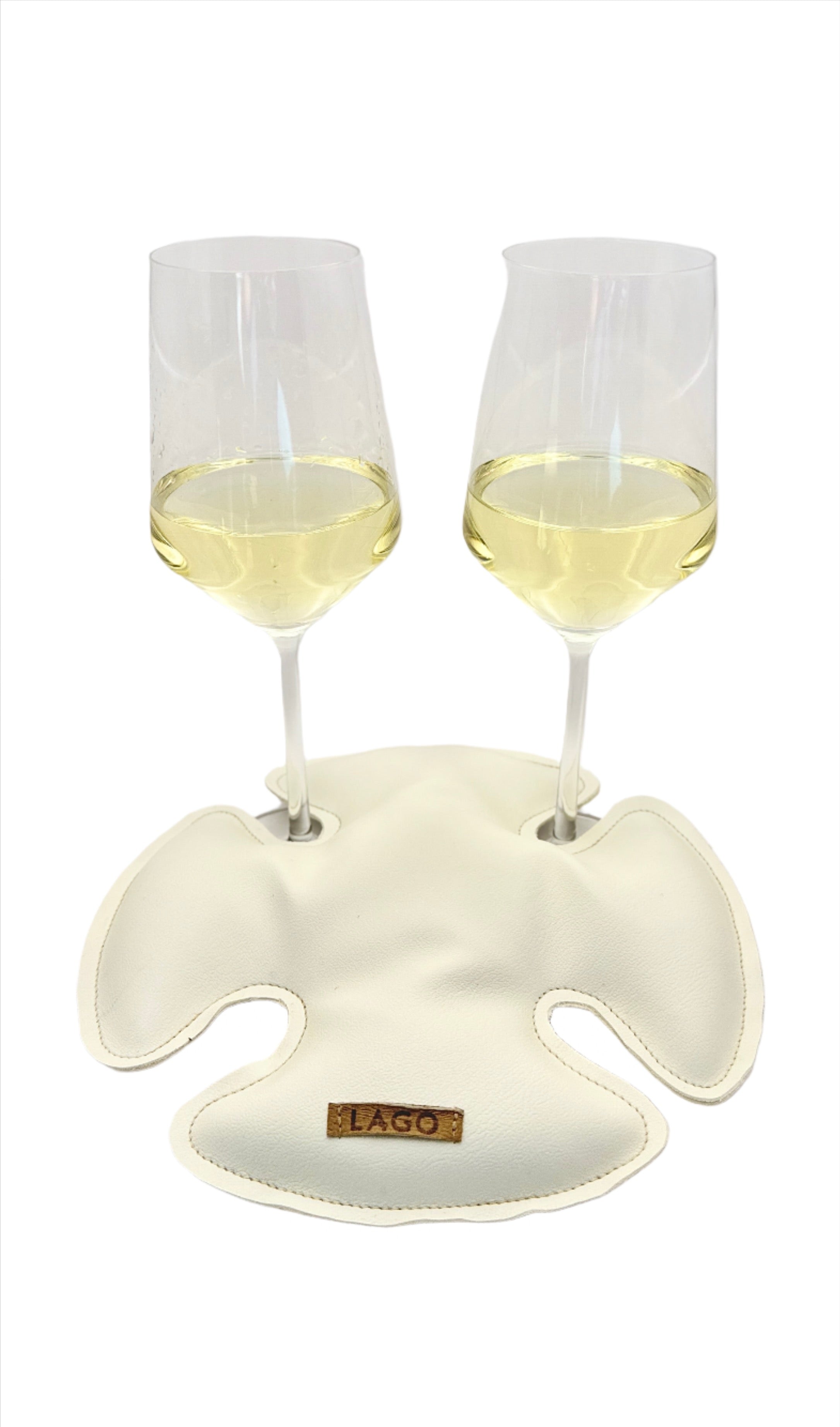 2 wine glasses secured with Classic Cloud LAGO, the premium stabilizer.